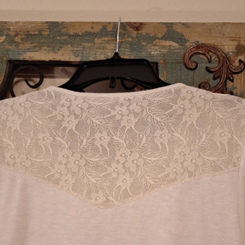 Ali Miles Ivory Lace Embroidered Sweater. Excellent Condition Size Medium - Picture 10 of 14